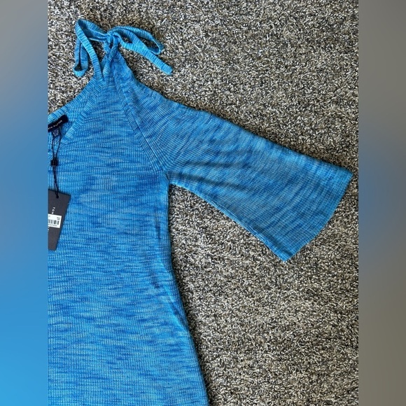 5/$25 Tommy Hilfiger lightweight cold shoulder summer sweater XL - Picture 2 of 14